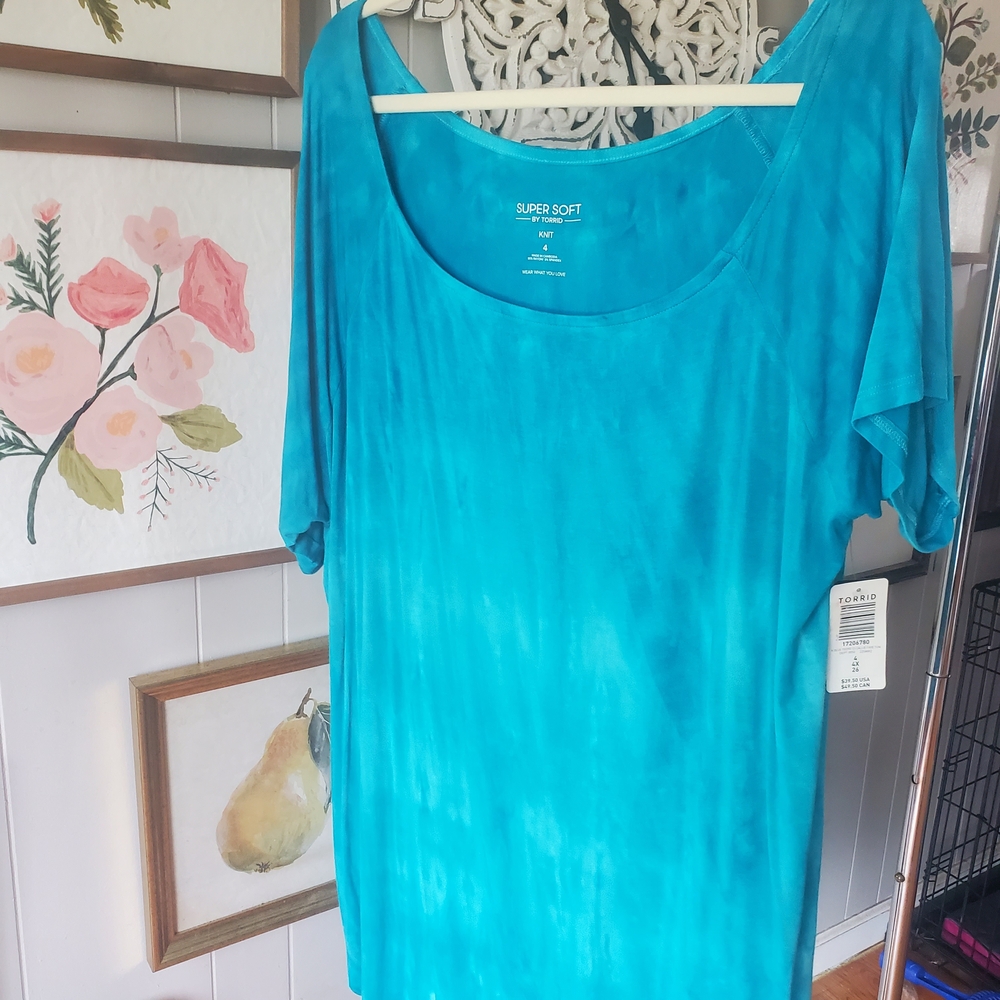 Torrid Aqua Short Sleeve Tee
